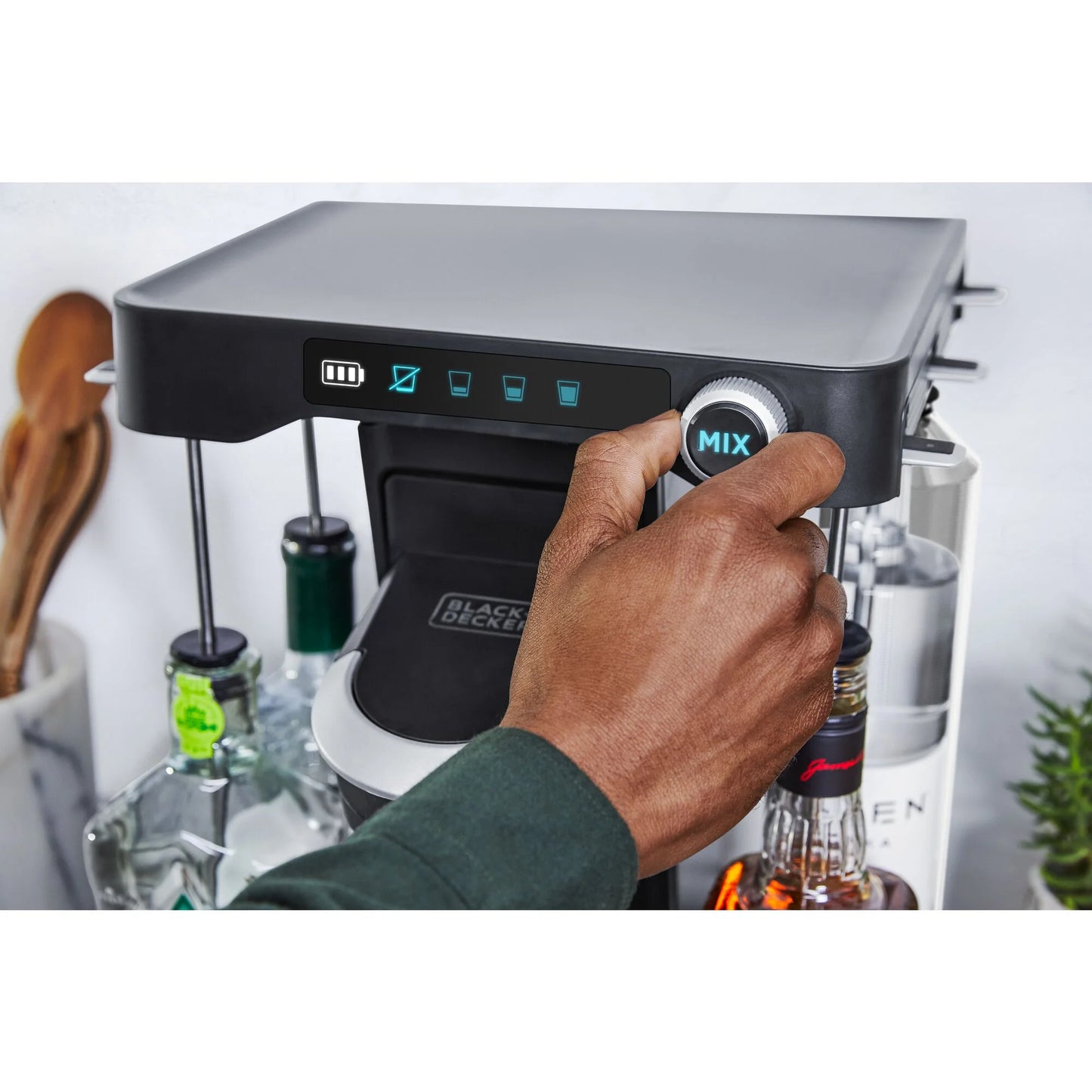 bev by BLACK+DECKER Cordless Cocktail Maker (BCHB101)