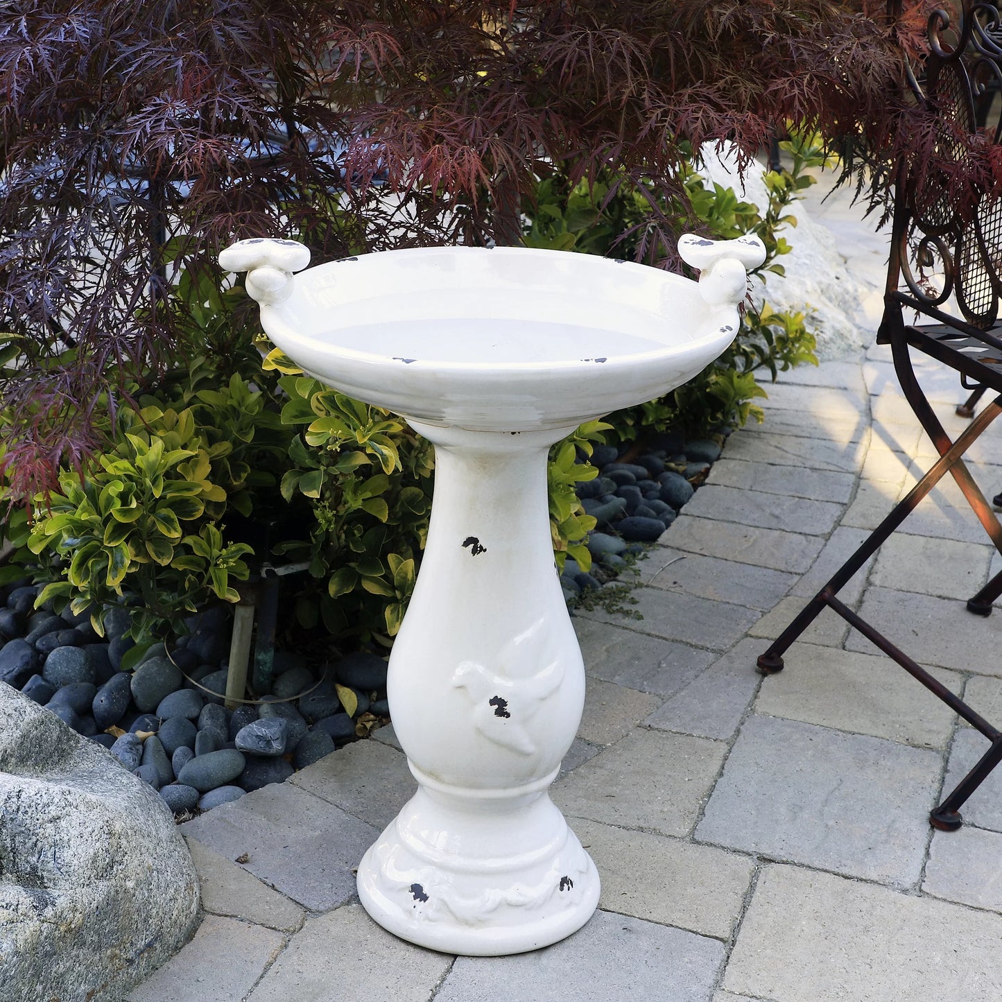 Alpine Corporation Ceramic Pedestal Birdbath with 2 Bird Figurines, Deep Red