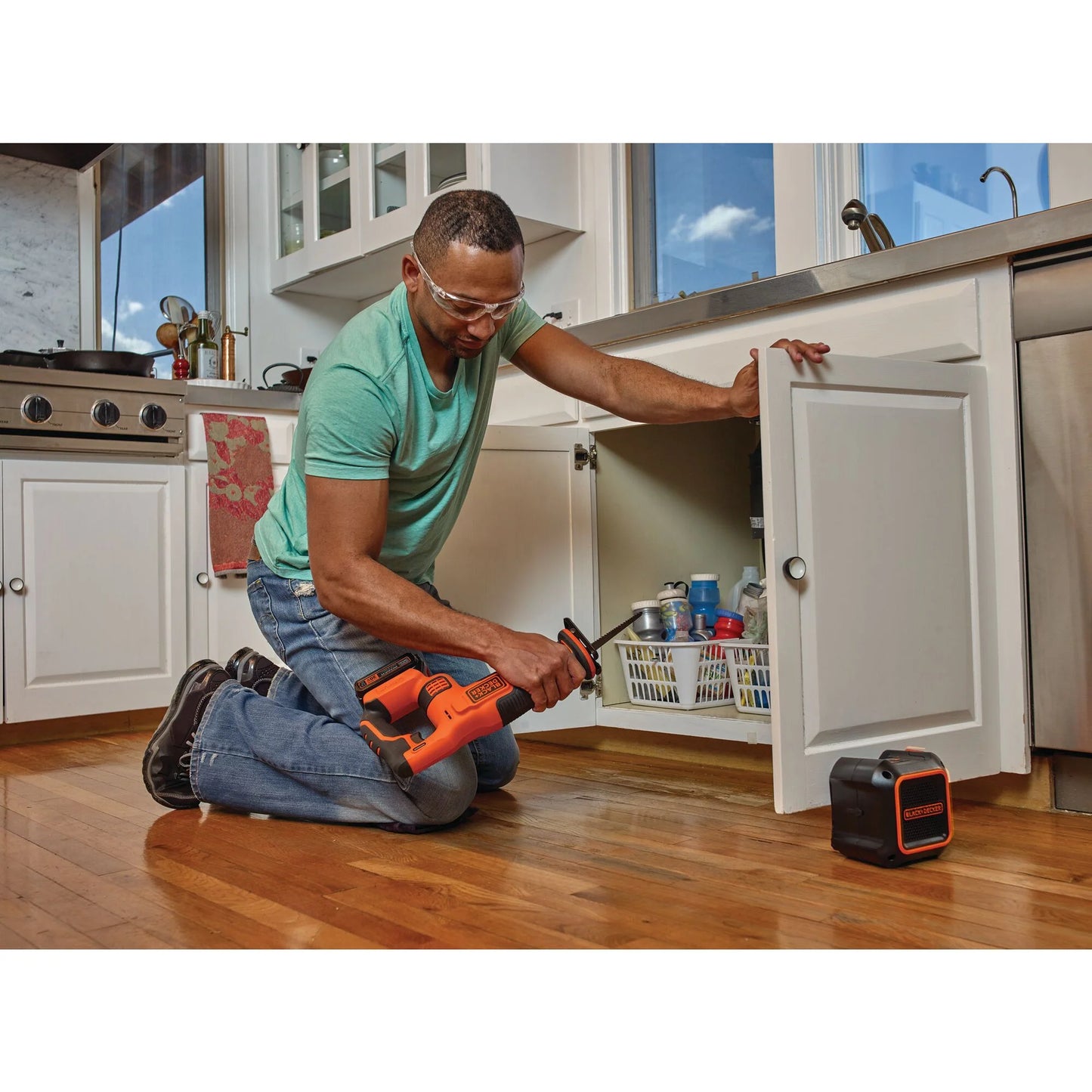 BLACK+DECKER 20V MAX* Cordless Reciprocating Saw Kit (BDCR20C)