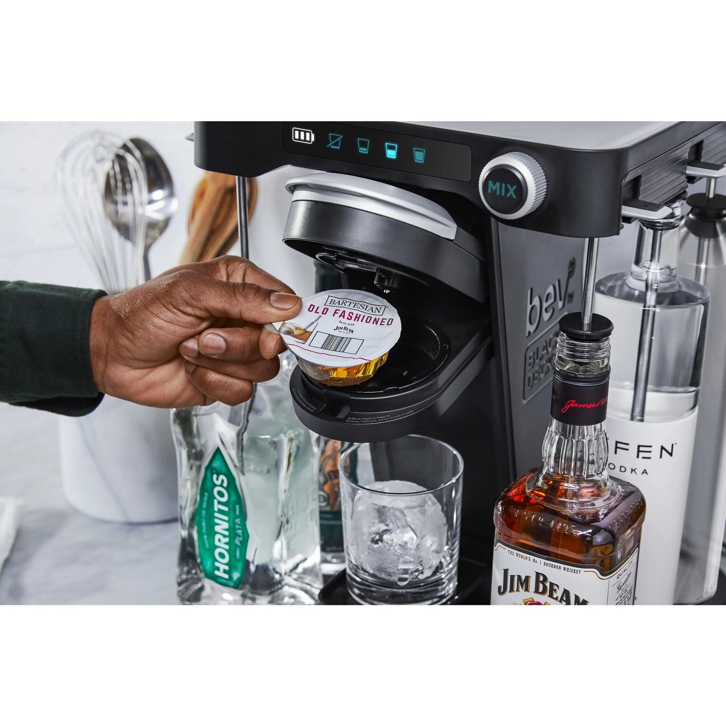 bev by BLACK+DECKER Cordless Cocktail Maker (BCHB101)