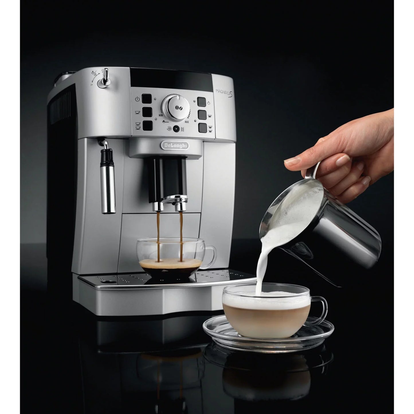 De&#8217;Longhi Magnifica XS Fully Automatic Espresso and Cappuccino Machine with Manual Cappuccino System